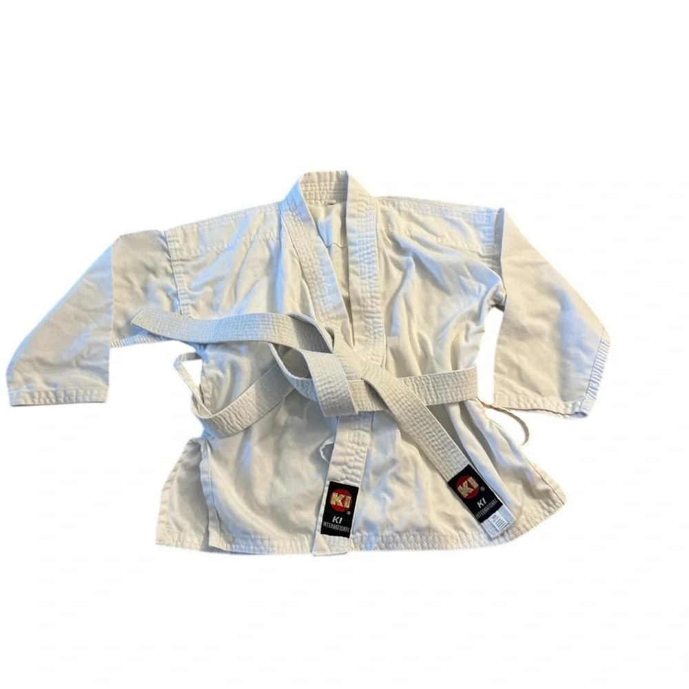 Costume KI International Martial Arts Gi Ages 3-6 White Belt Included